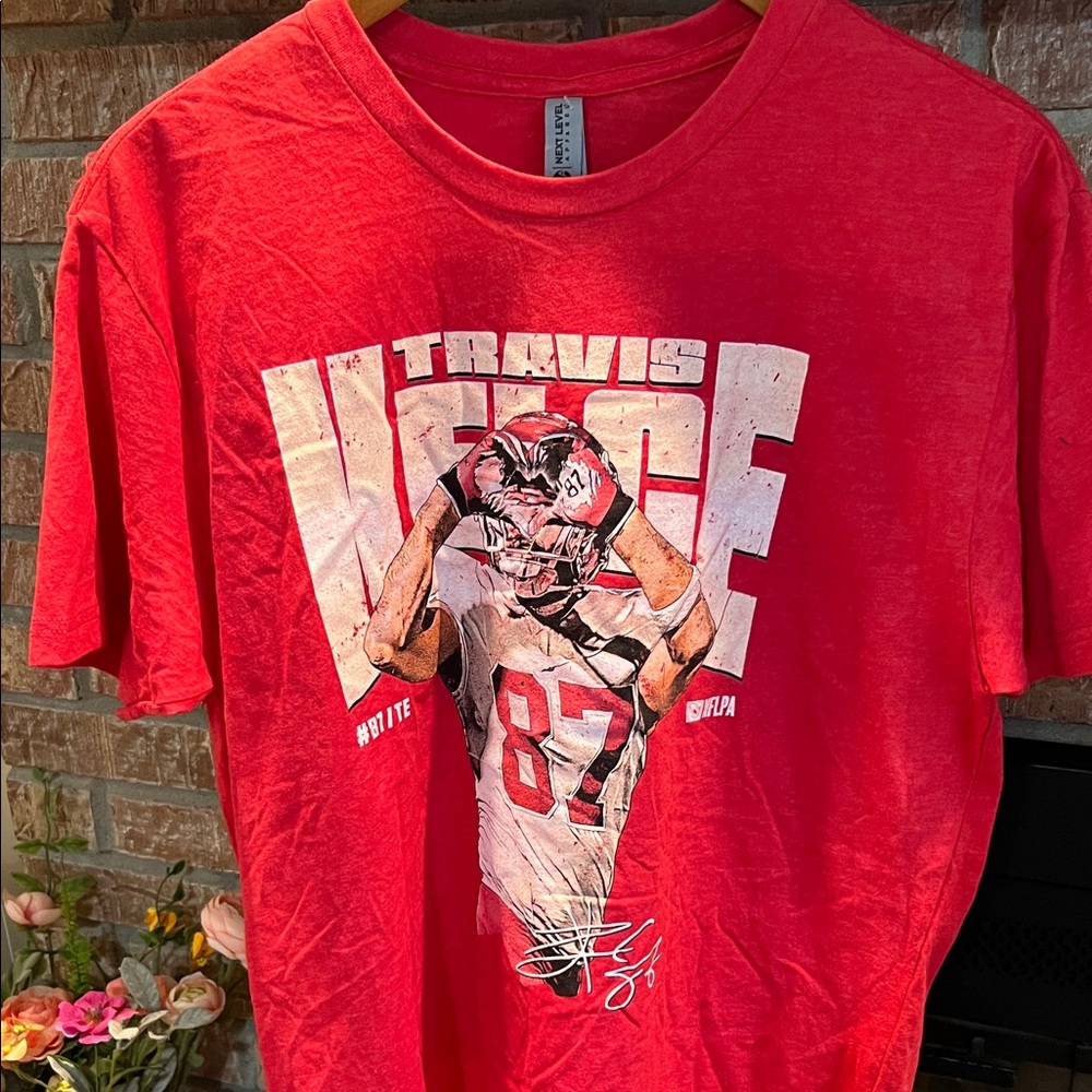 Next Level Apparel Kansas City Chiefs Travis Kelsey #87 Red Graphic Tee
